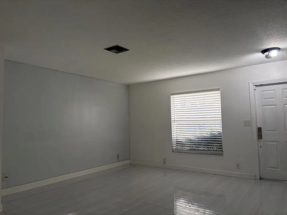 1905 SW 86TH AVENUE North Lauderdale, FL 33068