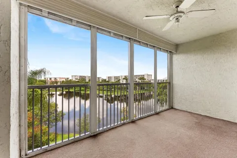 2112 S CYPRESS BEND DRIVE #607