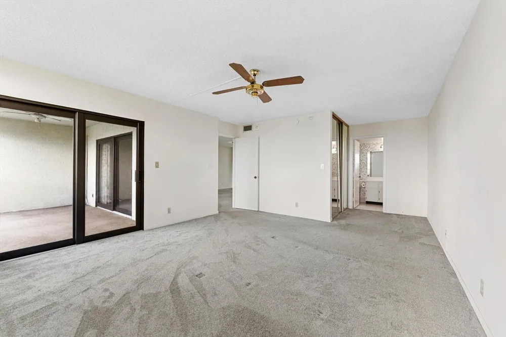 2112 S CYPRESS BEND DRIVE #607 Pompano Beach, FL 33069