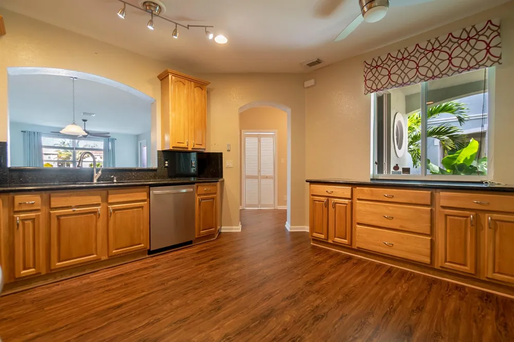 2146 OAKMONT DRIVE Riviera Beach, FL 33404