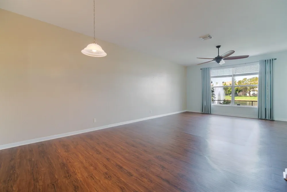 2146 OAKMONT DRIVE Riviera Beach, FL 33404