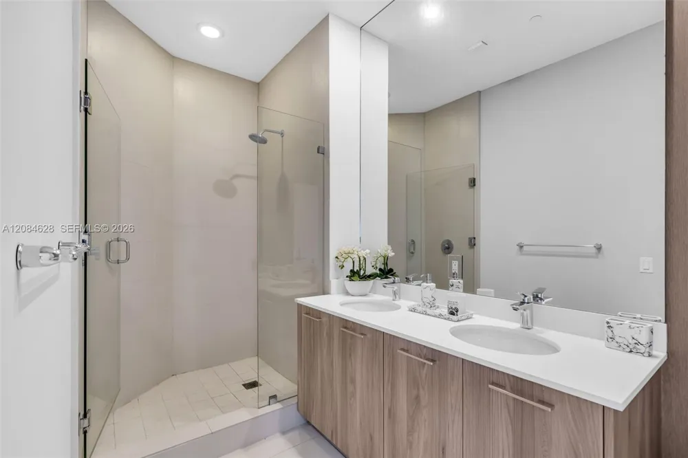 501 NE 31st St #306 Miami, FL 33137