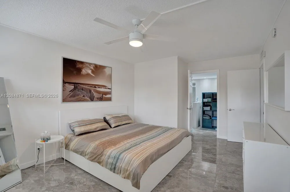 2681 S Course Dr #204 Pompano Beach, FL 33069