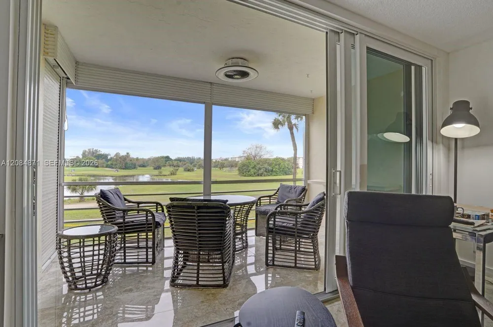 2681 S Course Dr #204 Pompano Beach, FL 33069