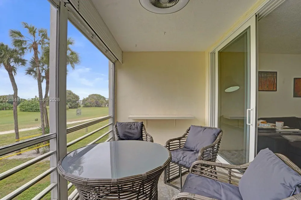 2681 S Course Dr #204 Pompano Beach, FL 33069