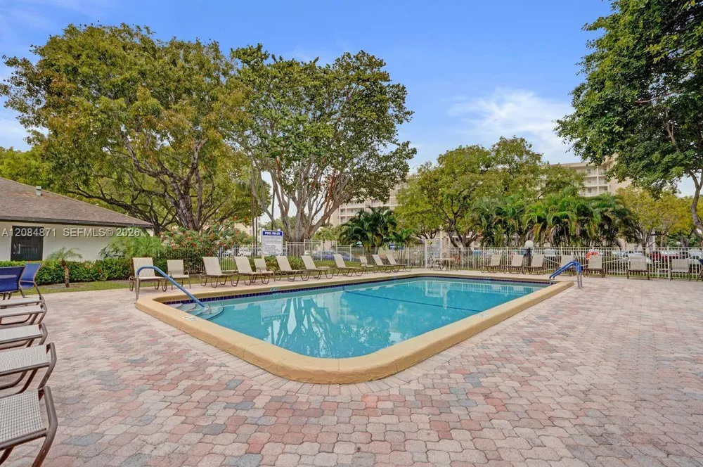 2681 S Course Dr #204 Pompano Beach, FL 33069