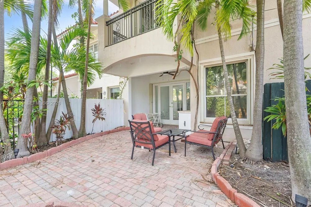 1382 Harbor Vw W #0 Hollywood, FL 33019