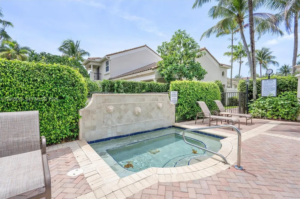 1382 Harbor Vw W #0 Hollywood, FL 33019