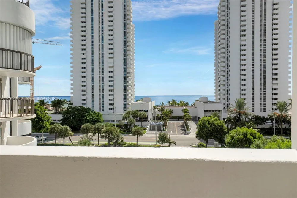 1361 S Ocean Blvd #604 Pompano Beach, FL 33062
