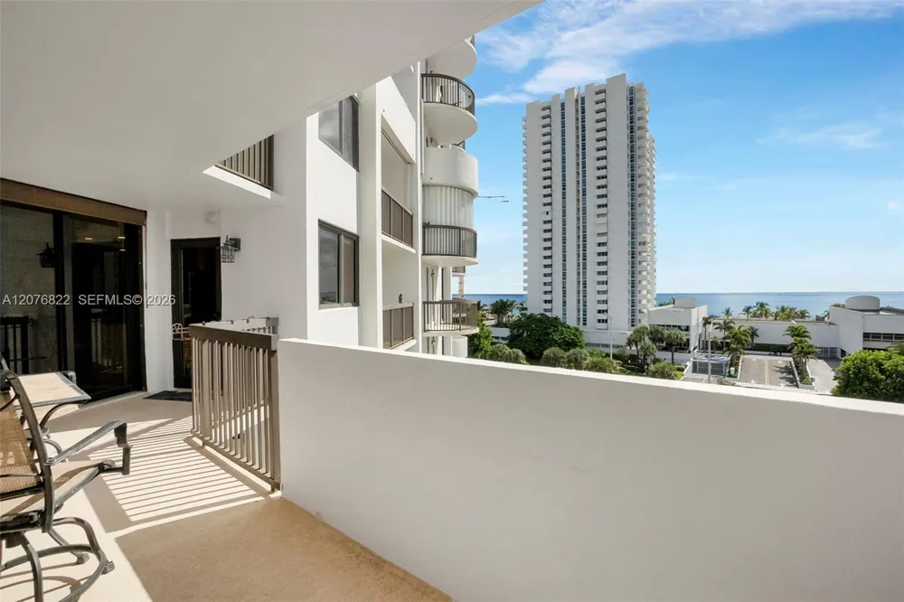 1361 S Ocean Blvd #604 Pompano Beach, FL 33062