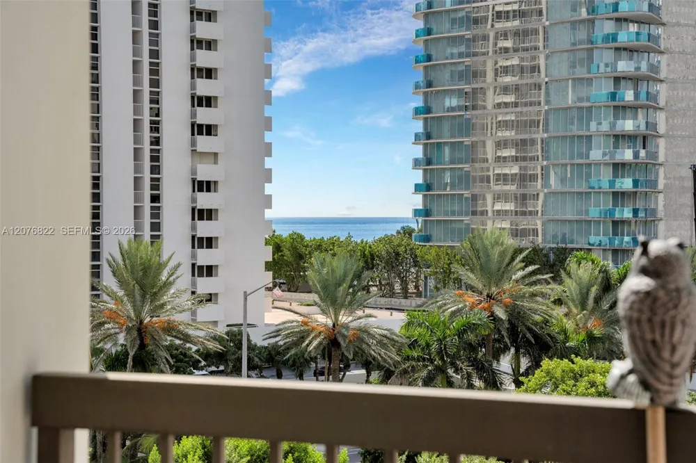 1361 S Ocean Blvd #604 Pompano Beach, FL 33062