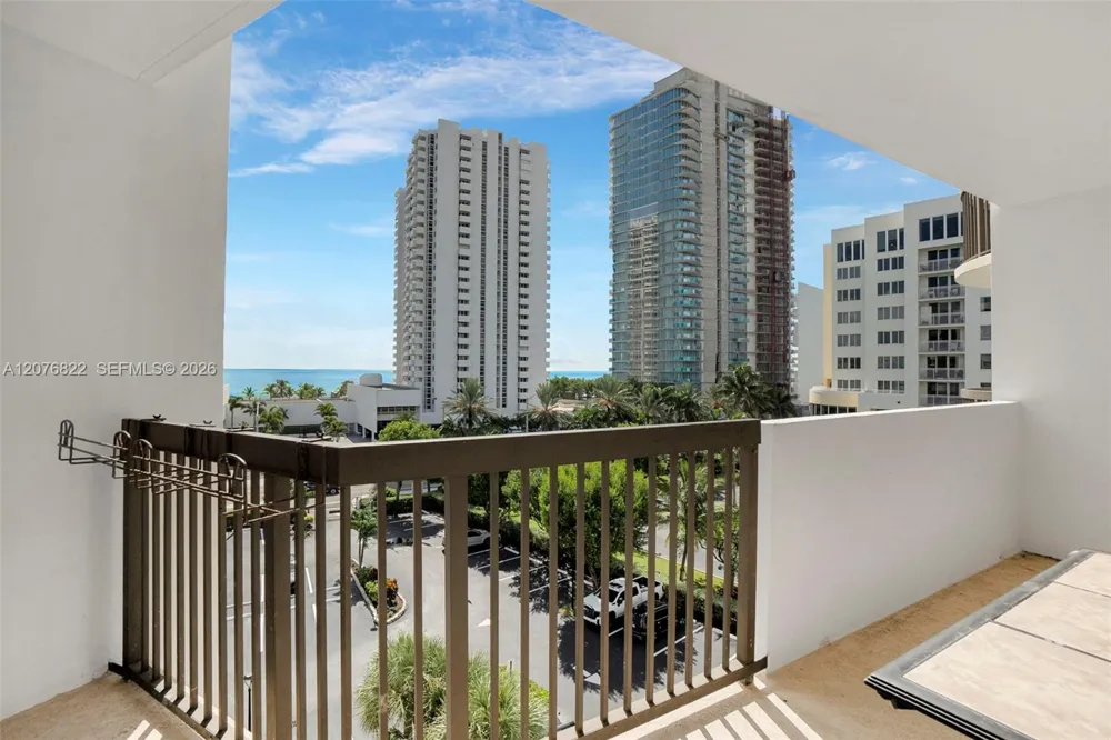 1361 S Ocean Blvd #604 Pompano Beach, FL 33062