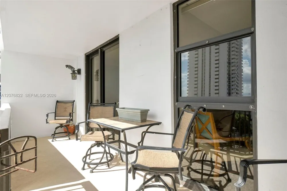 1361 S Ocean Blvd #604 Pompano Beach, FL 33062