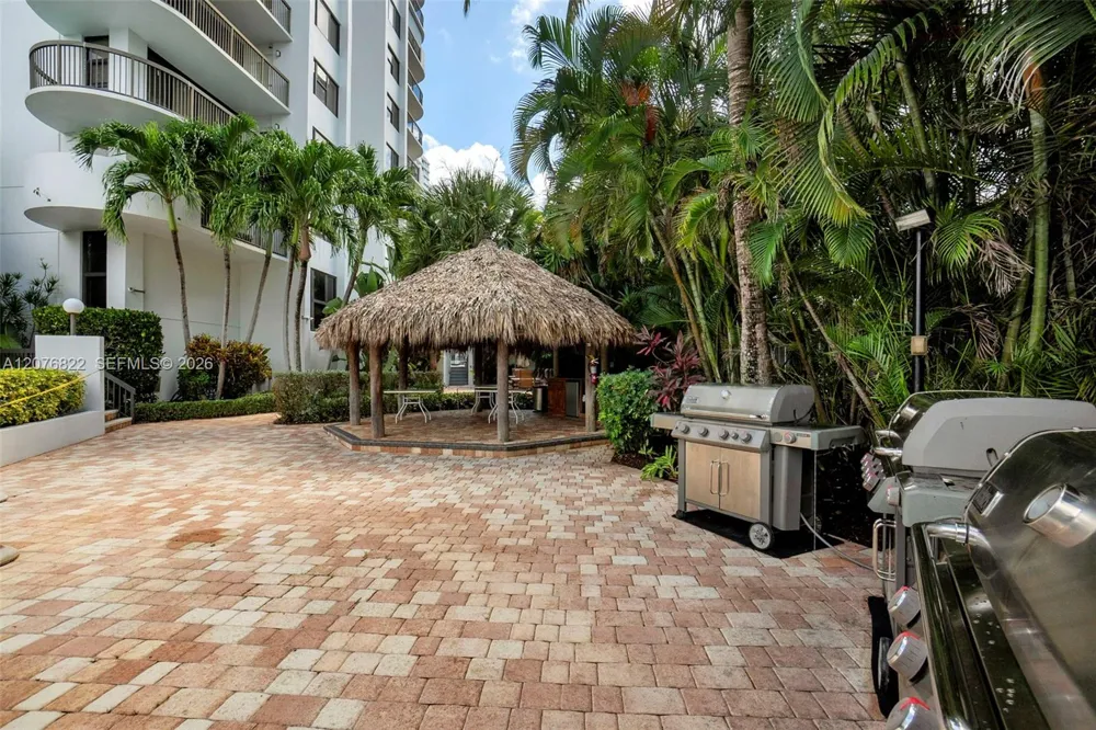 1361 S Ocean Blvd #604 Pompano Beach, FL 33062