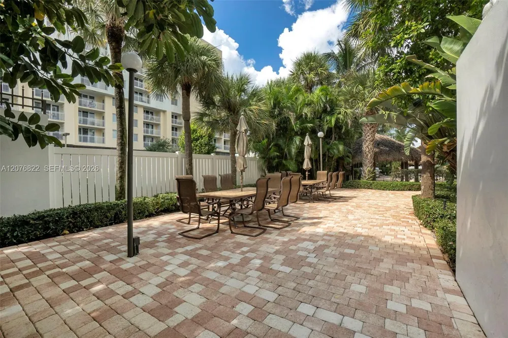 1361 S Ocean Blvd #604 Pompano Beach, FL 33062