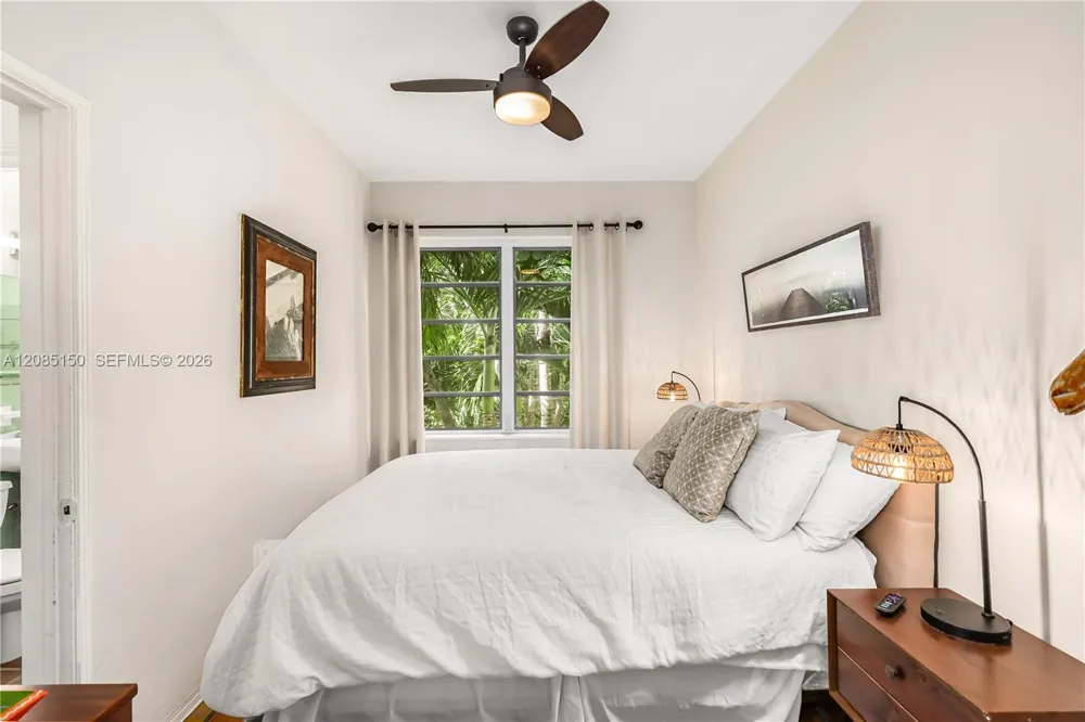 742 10th St #209 Miami Beach, FL 33139