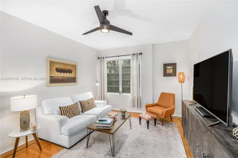 742 10th St #209 Miami Beach, FL 33139
