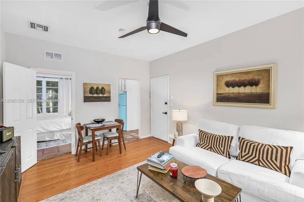 742 10th St #209 Miami Beach, FL 33139
