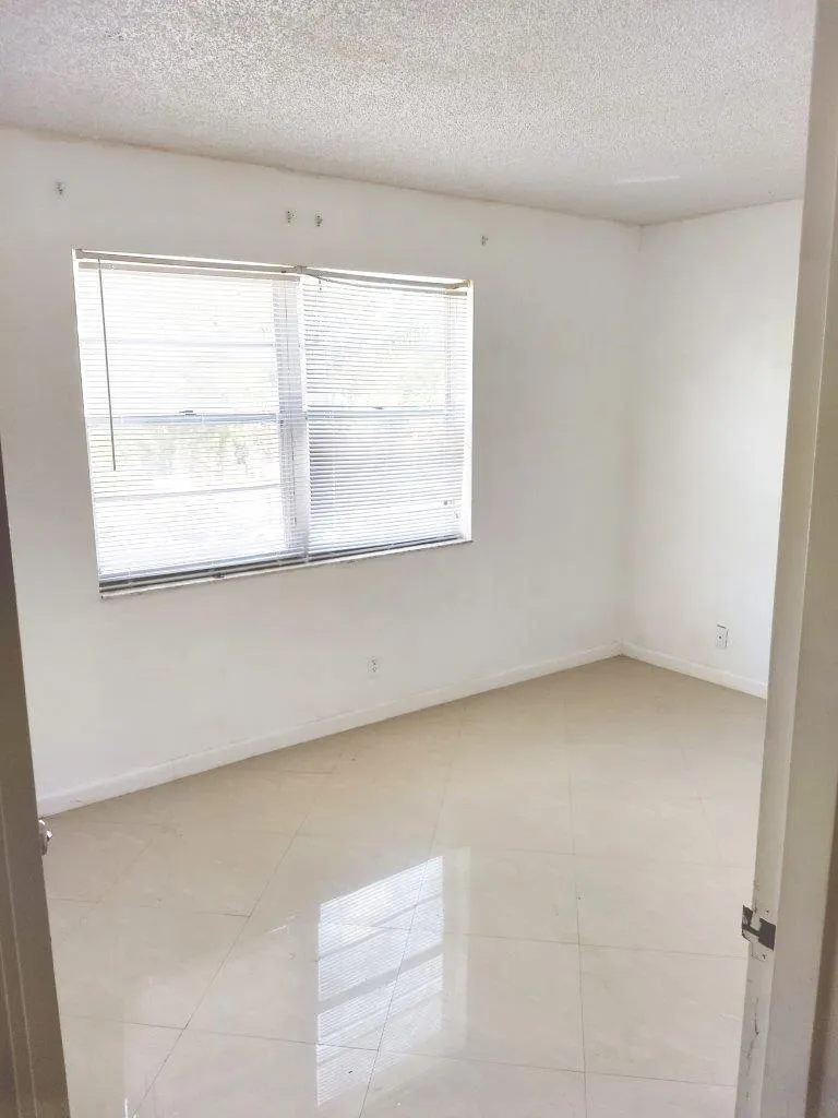 4394 NW 9TH #22-3C Deerfield Beach, FL 33064