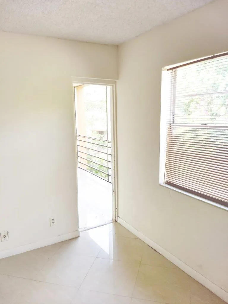 4394 NW 9TH #22-3C Deerfield Beach, FL 33064