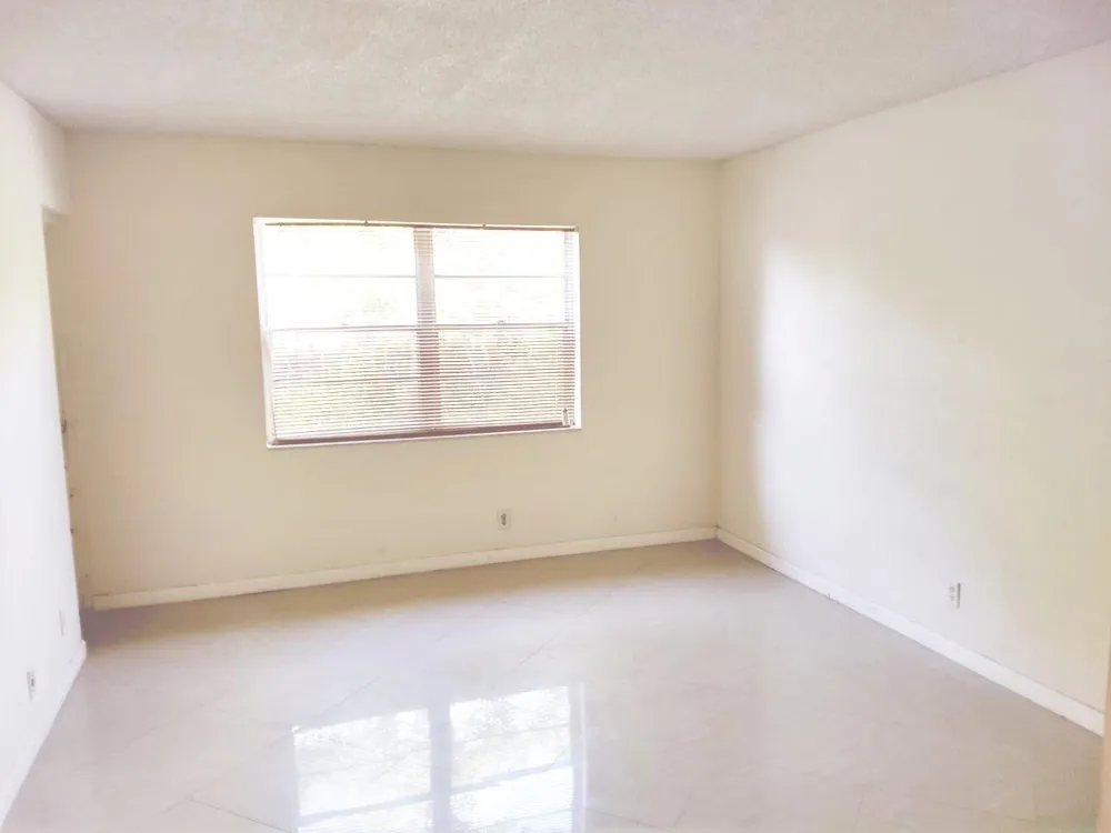 4394 NW 9TH #22-3C Deerfield Beach, FL 33064