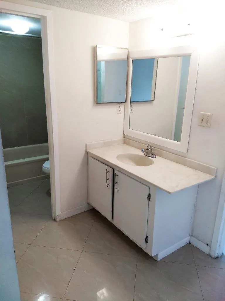 4394 NW 9TH #22-3C Deerfield Beach, FL 33064