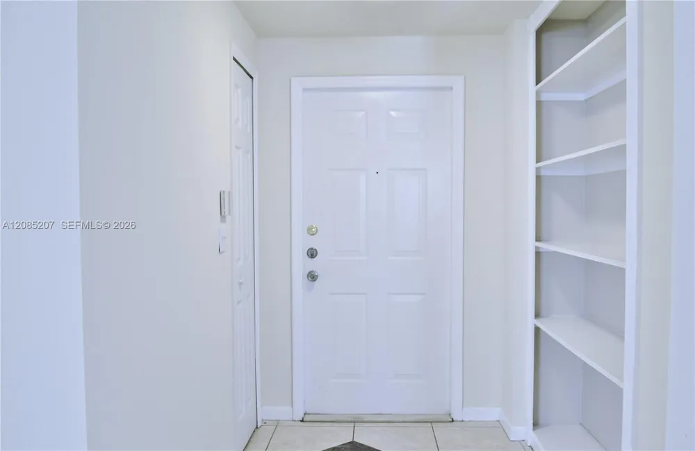 3225 NE 184th St #10103 Aventura, FL 33160