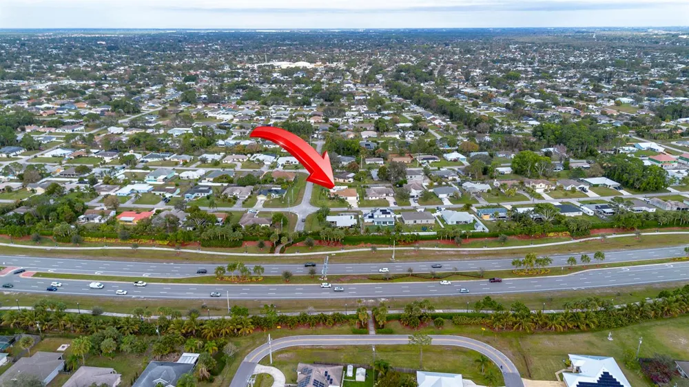 601 SE KARRIGAN TERRACE Port St. Lucie, FL 34983