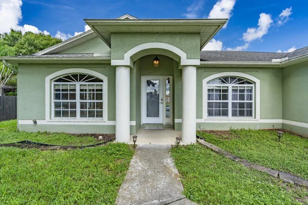 436 SW BRADSHAW CIRCLE Port St. Lucie, FL 34953