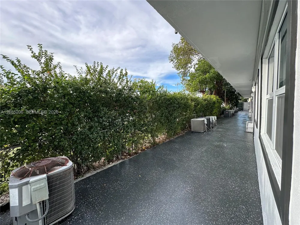2300 Madison St #107 Hollywood, FL 33020