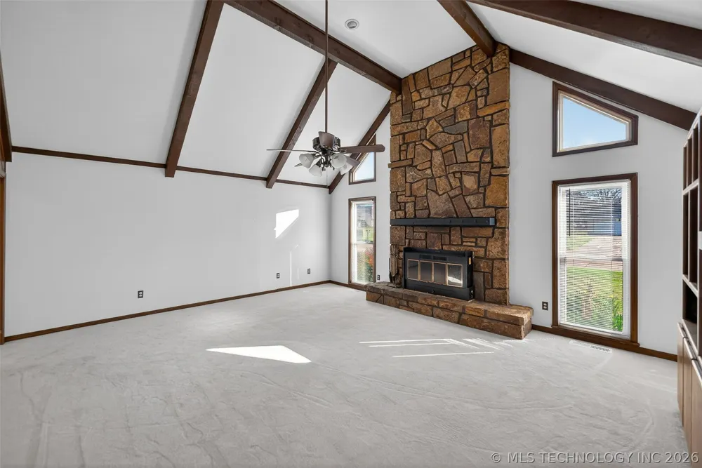 1408 S Veyda Street Pryor, OK 74361