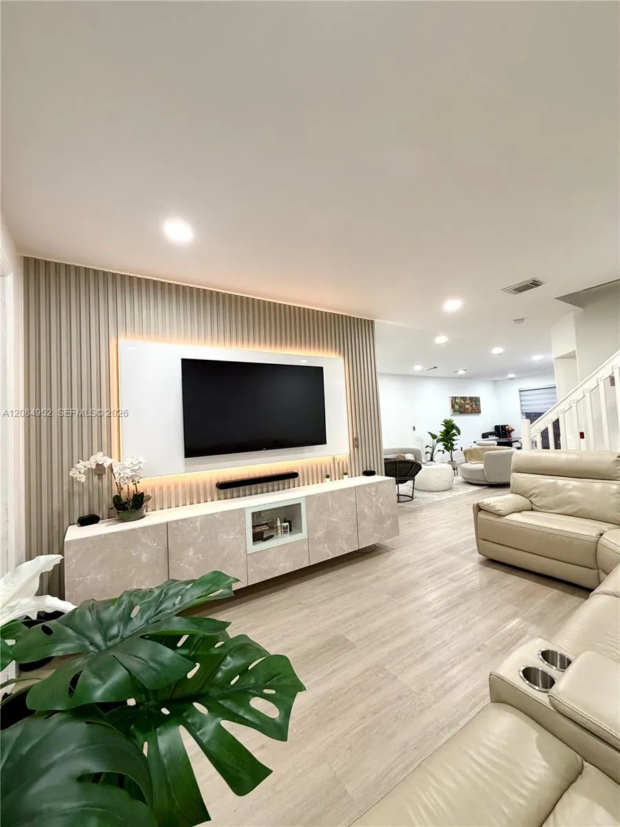 7796 NW 114th Pl Doral, FL 33178