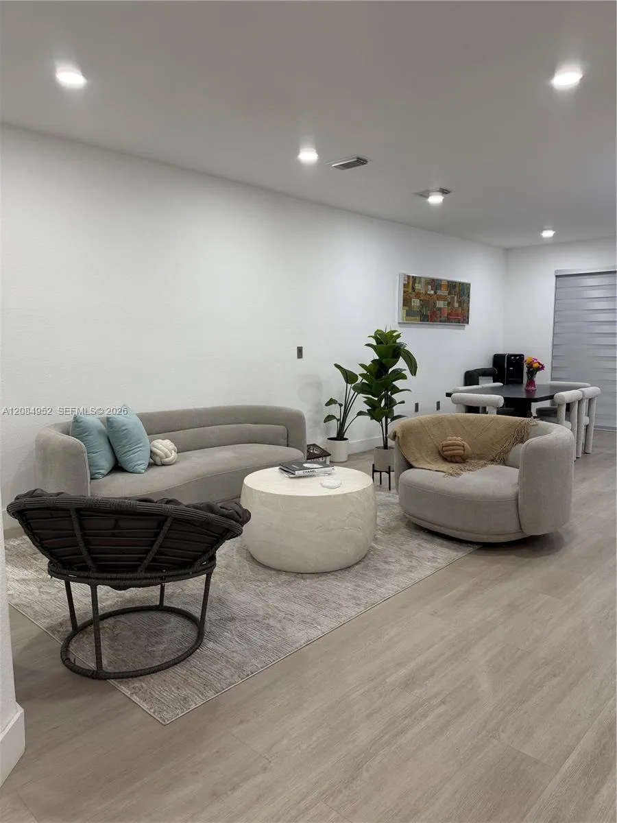 7796 NW 114th Pl Doral, FL 33178