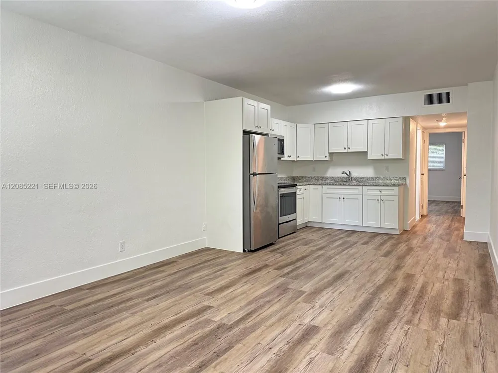 1928 Jefferson St #4 Hollywood, FL 33020