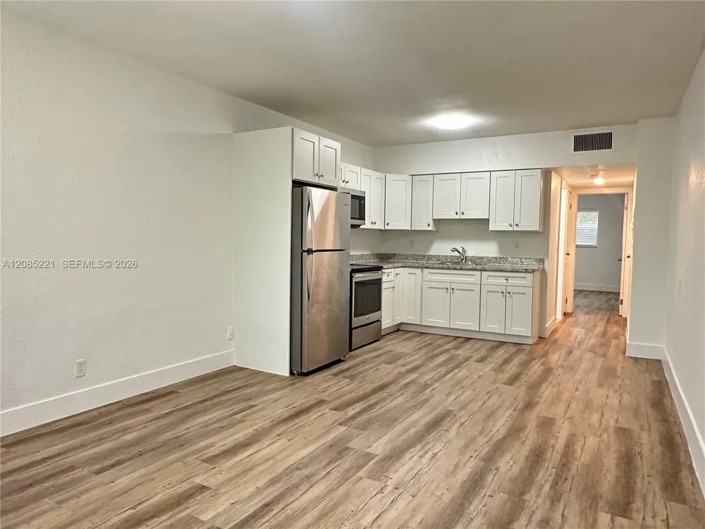 1928 Jefferson St #4 Hollywood, FL 33020