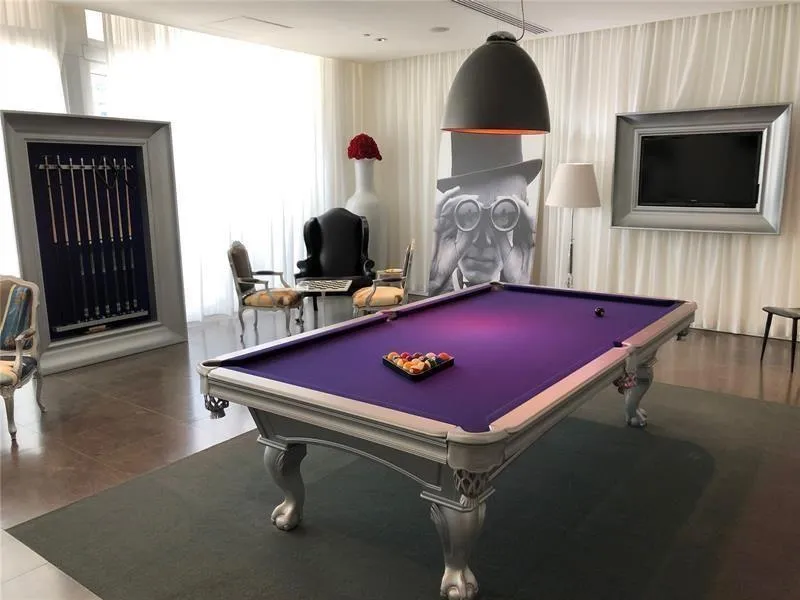465 BRICKELL AVENUE #1806 Miami, FL 33131