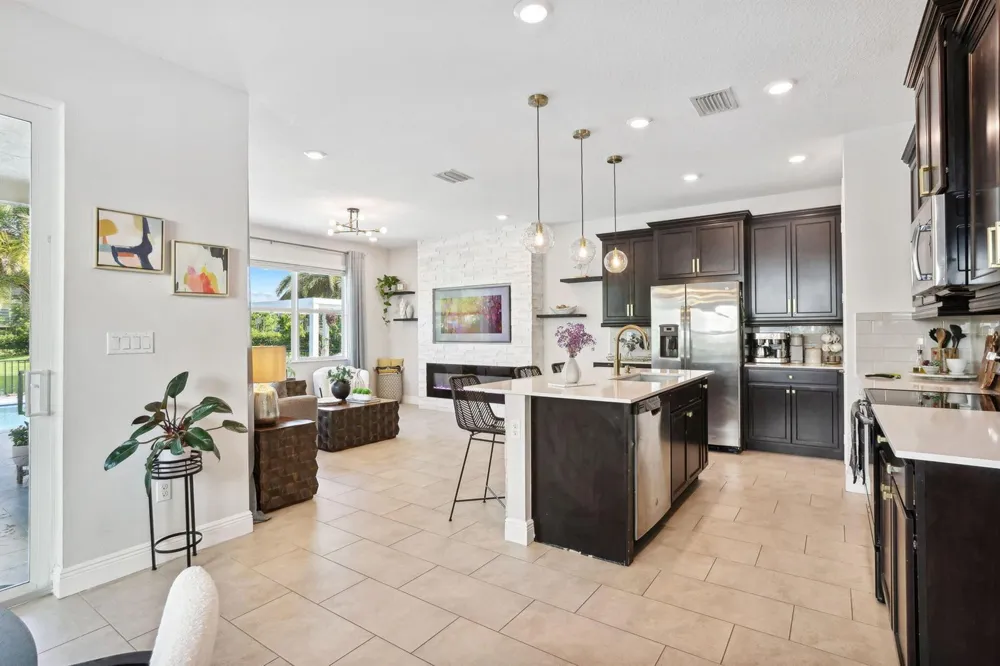 990 Veleiros Boulevard Lighthouse Point, FL 33064