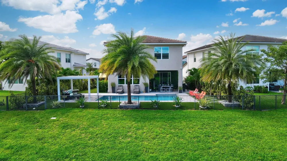 990 Veleiros Boulevard Lighthouse Point, FL 33064