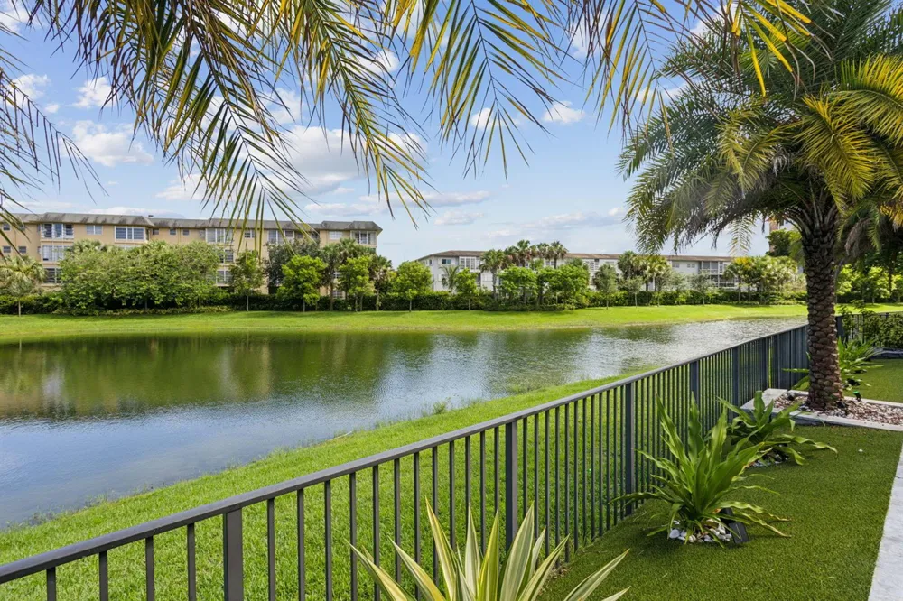 990 Veleiros Boulevard Lighthouse Point, FL 33064