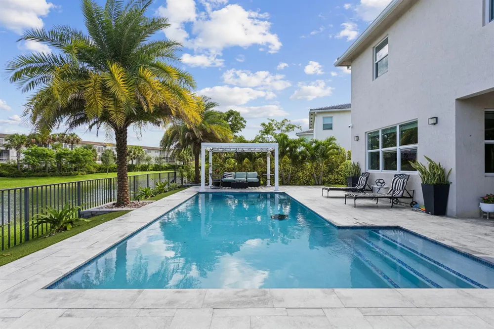 990 Veleiros Boulevard Lighthouse Point, FL 33064