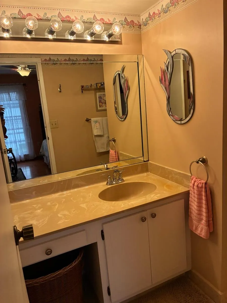 8350 SANDS POINT BOULEVARD #E310 Tamarac, FL 33321