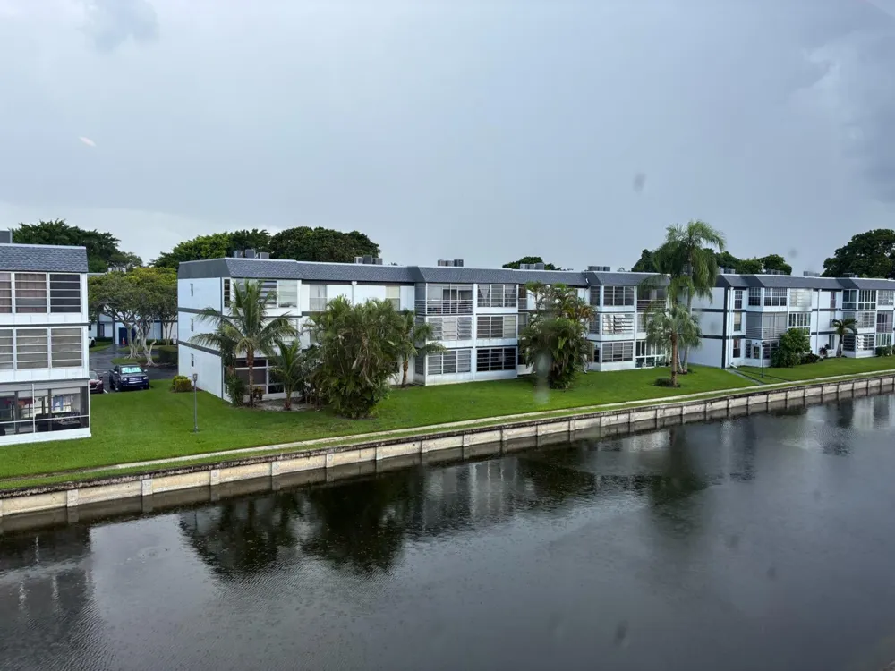 8350 SANDS POINT BOULEVARD #E310 Tamarac, FL 33321