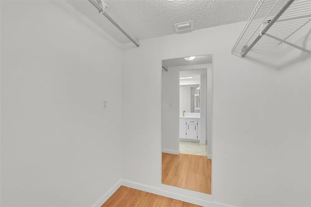 2304 S CYPRESS BEND DRIVE #512 Pompano Beach, FL 33069