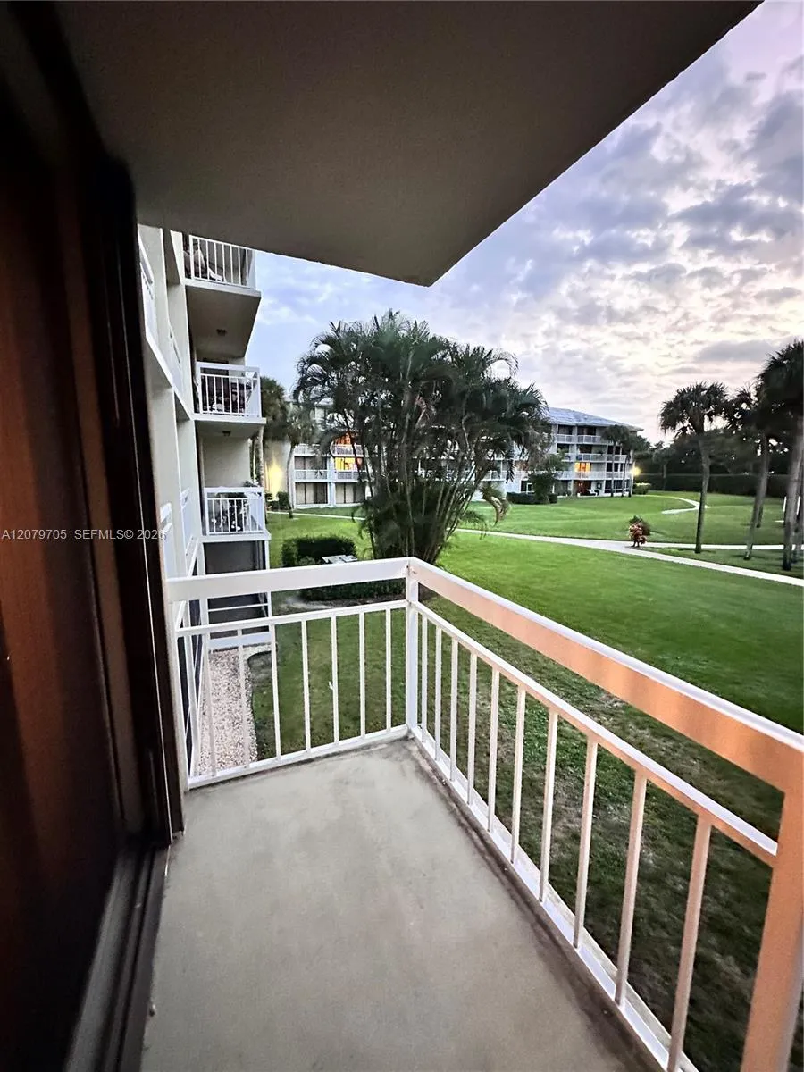 2621 Village Blvd #205 West Palm Beach, FL 33409