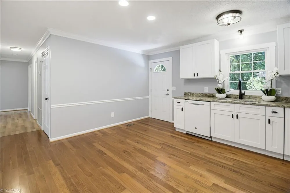 516 Heatherton Lane Rural Hall, NC 27045