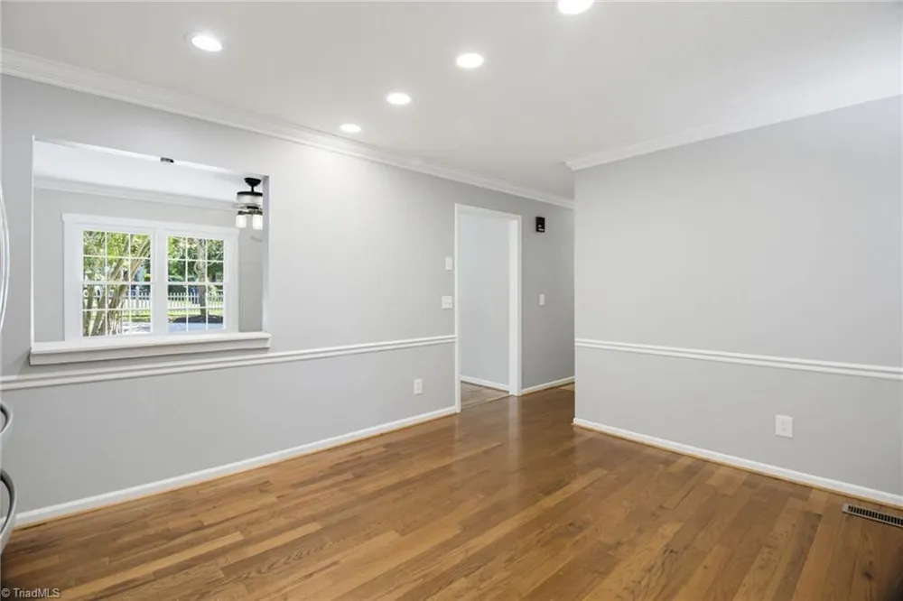 516 Heatherton Lane Rural Hall, NC 27045