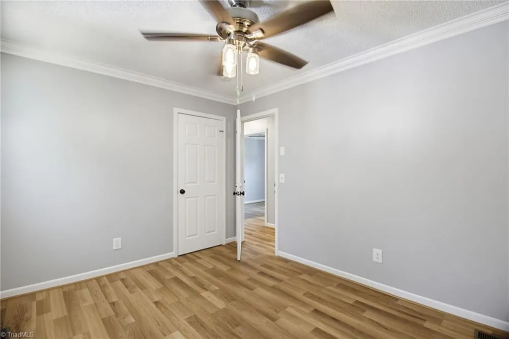 516 Heatherton Lane Rural Hall, NC 27045