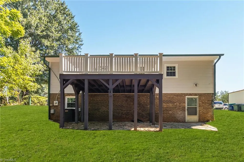 516 Heatherton Lane Rural Hall, NC 27045
