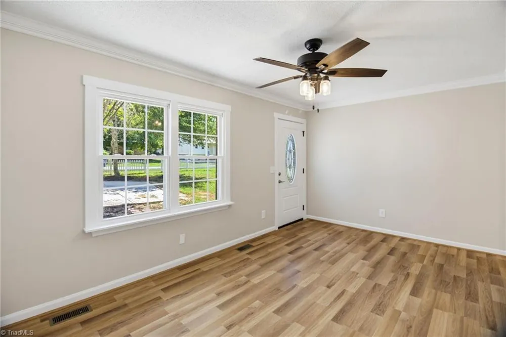 516 Heatherton Lane Rural Hall, NC 27045