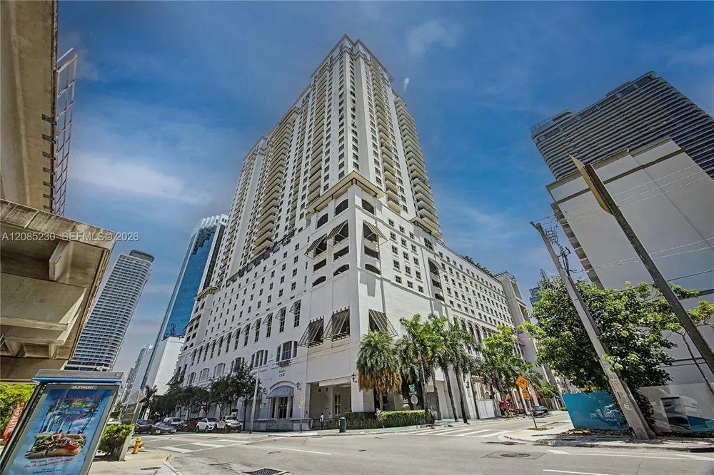 999 SW 1st Ave #2407 Miami, FL 33130